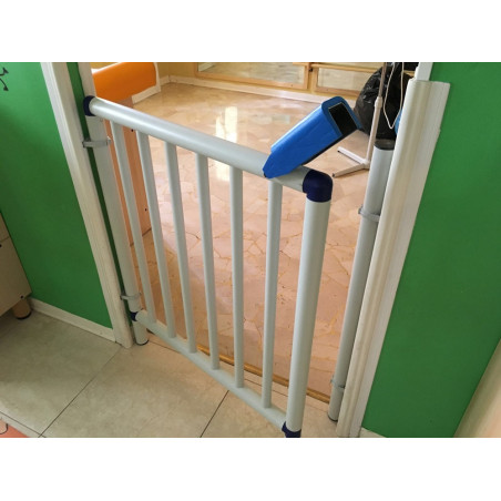 Barrière sur mesure en aluminium et PVC - Portail sécurisé