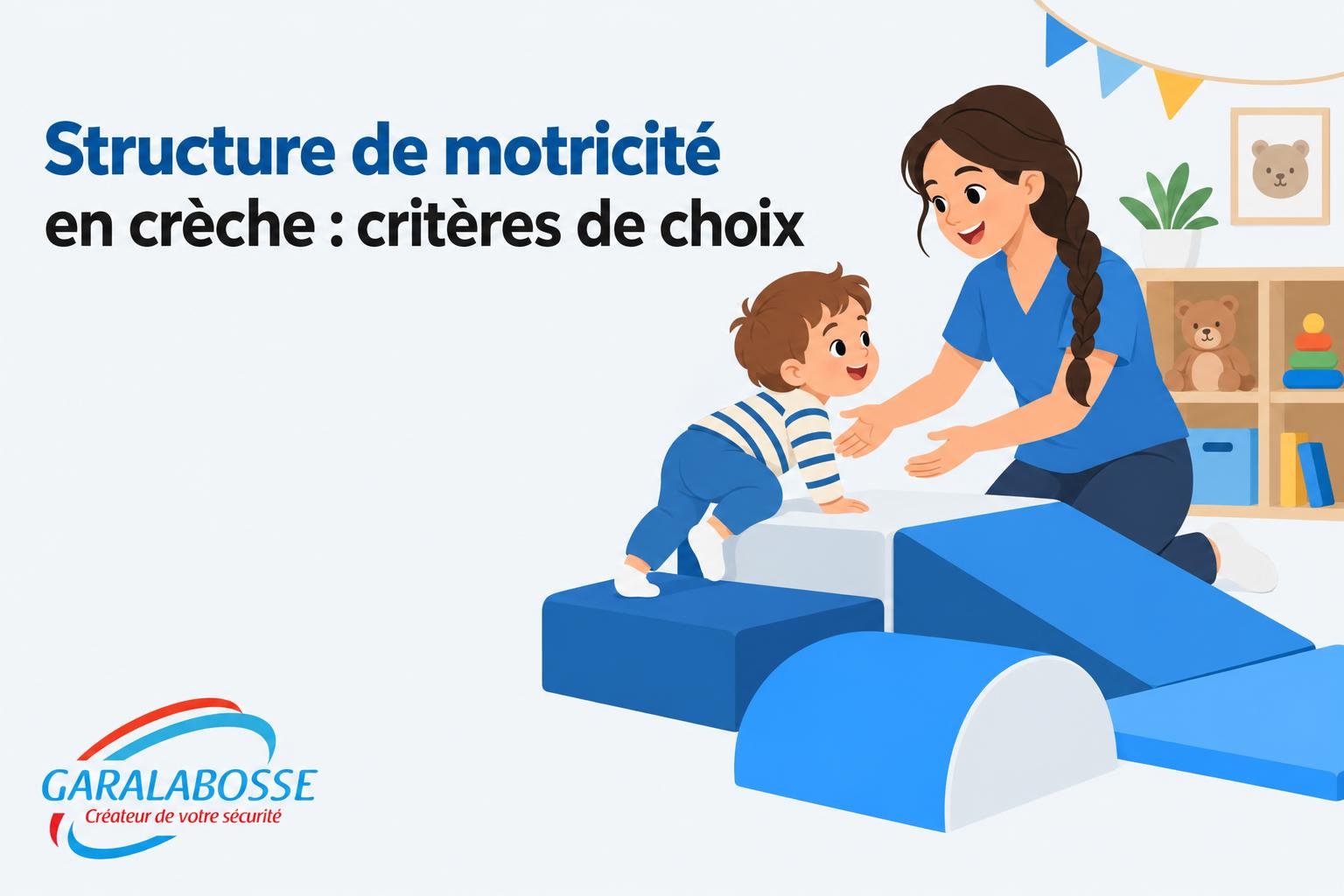 Une enfant et une adulte jouent avec des modules bleus de motricité dans une crèche.